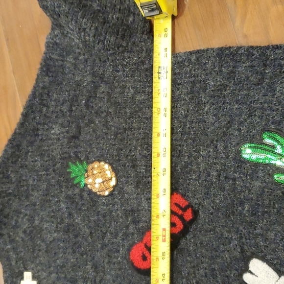 Dreamers Graphic sweater. - Picture 6 of 8